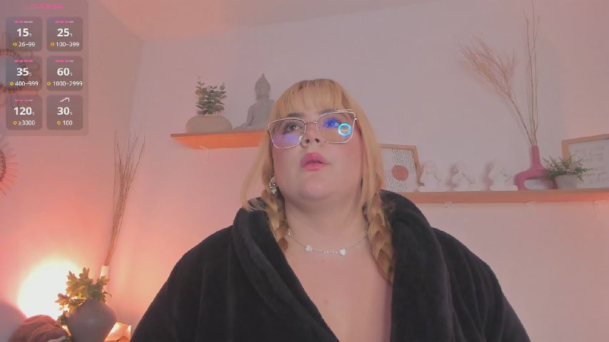 SophiaRossee live