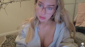 ava_james - hi! 869tk till naughty fingering! Lush ON! Secretary / nurse / maid outfit 500 | Fingering 299 | Snap 900 | Vibe control 500 | Spin 99 HT