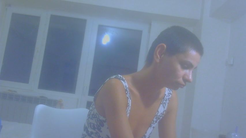SONYABRUNETTE's MyFreeCams show and profile