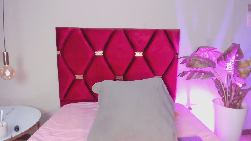 Live Stream of JupiterFoxx