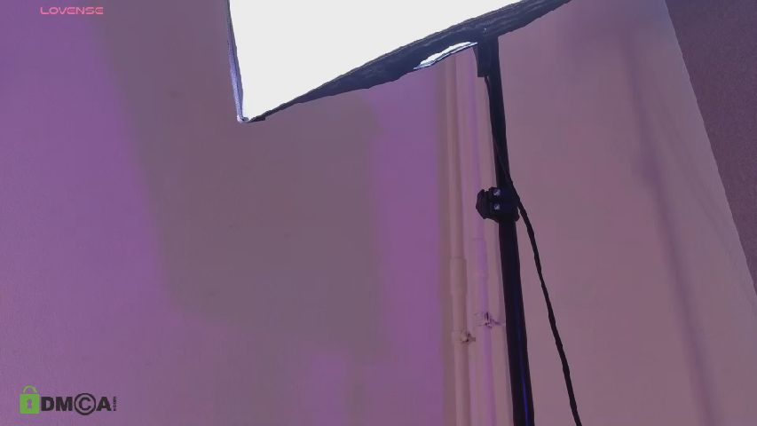 Milly_Saint's MyFreeCams show and profile