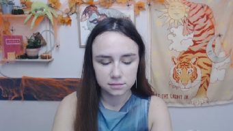 VeryShy_Girl