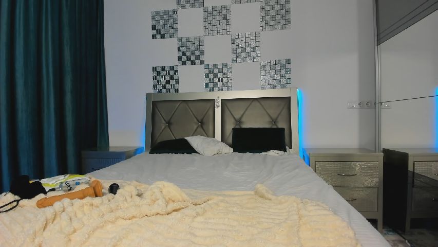 Bo0ty_queen_'s MyFreeCams show and profile