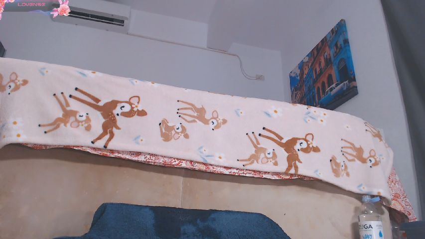Wildblondhome live