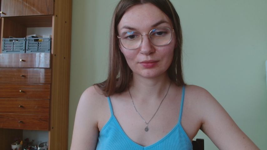 PERFECTelly's MyFreeCams show and profile