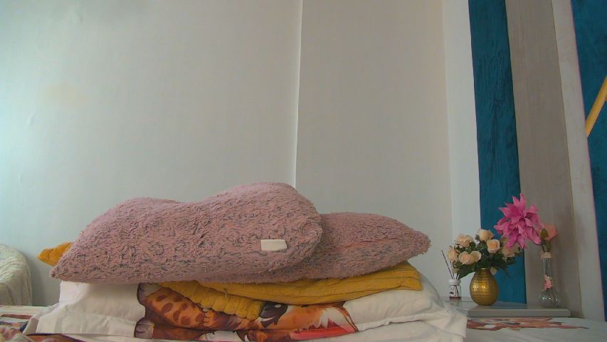 FoxXxyMilf live