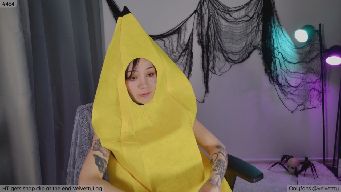 Velvetty - Peel the banana & bikini 1222 | lovense favs: 95,155,205,255 | Cult 999 | Stand up twirl 75 | wheels 100/199 | check wb for menus