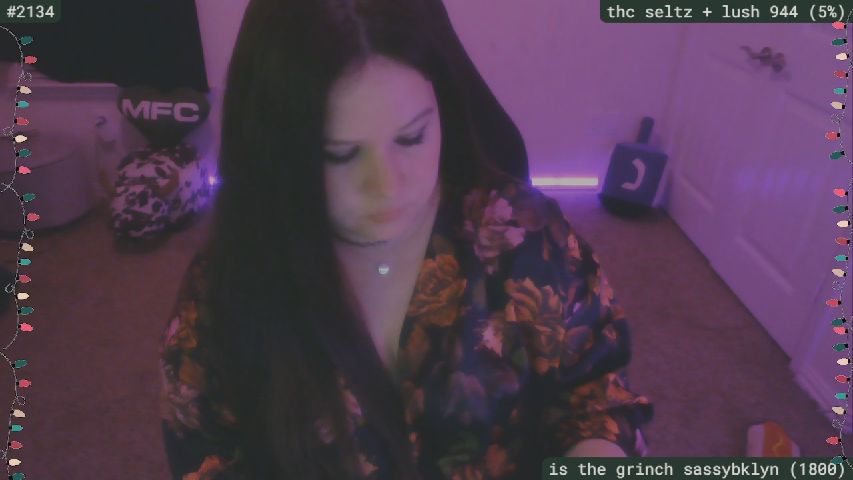 Live Stream of SassySarah94